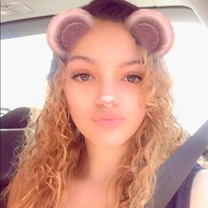 Meet your Posher, Kacey